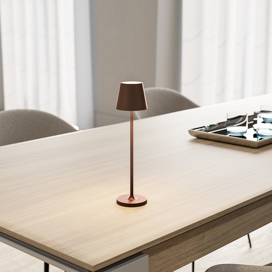 Avenir - Lampada da Tavolo con Paralume Conico in Alluminio