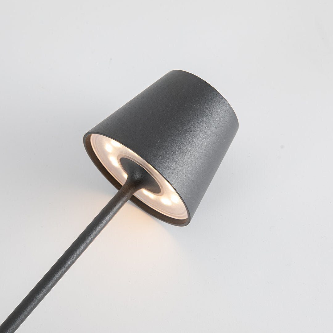 Avenir - Lampada da Tavolo con Paralume Conico in Alluminio